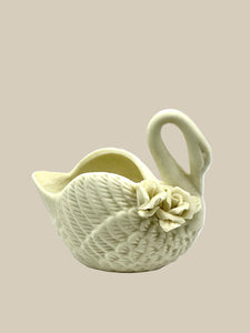 Cream Glass Swan